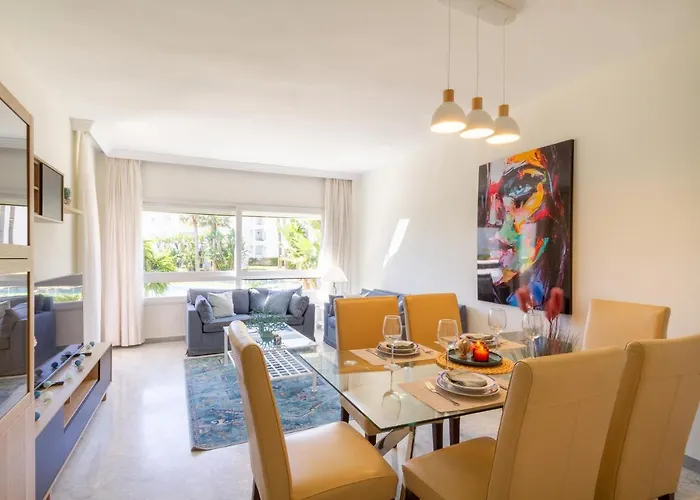 Banus - Banus Playa Rocio Beachfront Complex Apartment