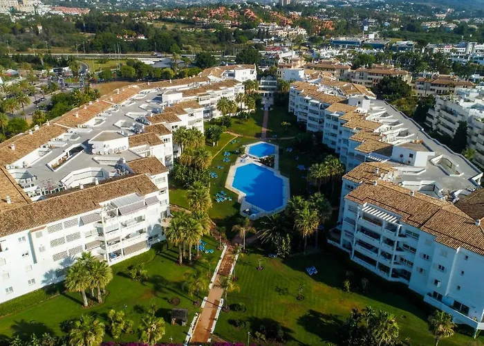 Banus - Banus Playa Rocio Beachfront Complex Apartment